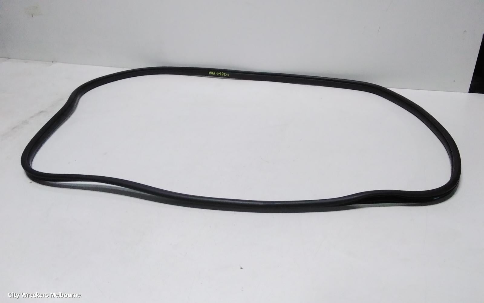 HYUNDAI PALISADE SEAL, RHR  DOOR RUBBER ON THE BODY: 116569, LX2, 07/2020 - 03/2025 - Image 1
