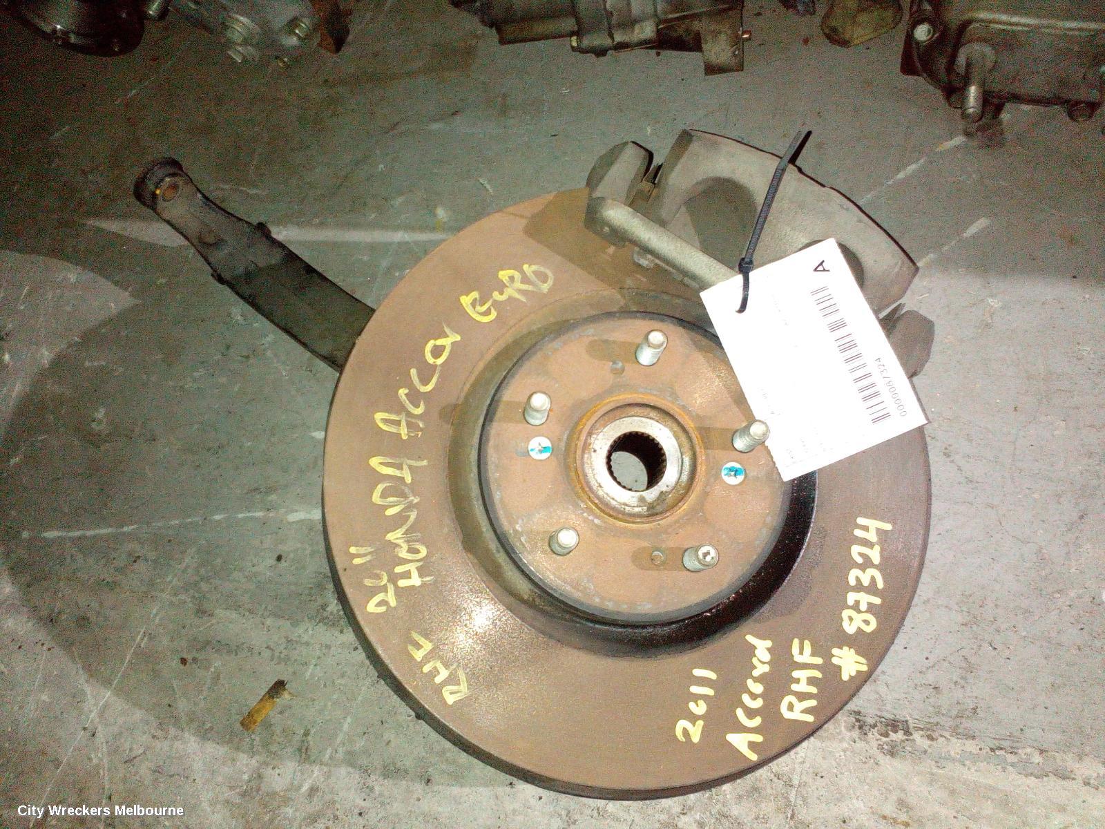 HONDA ACCORD RIGHT FRONT HUB ASSEMBLY, 8TH GEN, EURO (VIN JHMCU), 06/2008 - 12/2015 - Image 1