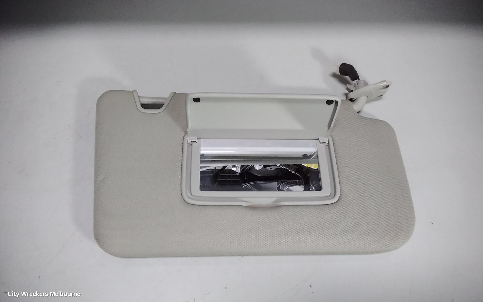 RENAULT KALEOS SUNVISOR, XZG, RH SIDE, 05/2016 ONWARDS - Image 1