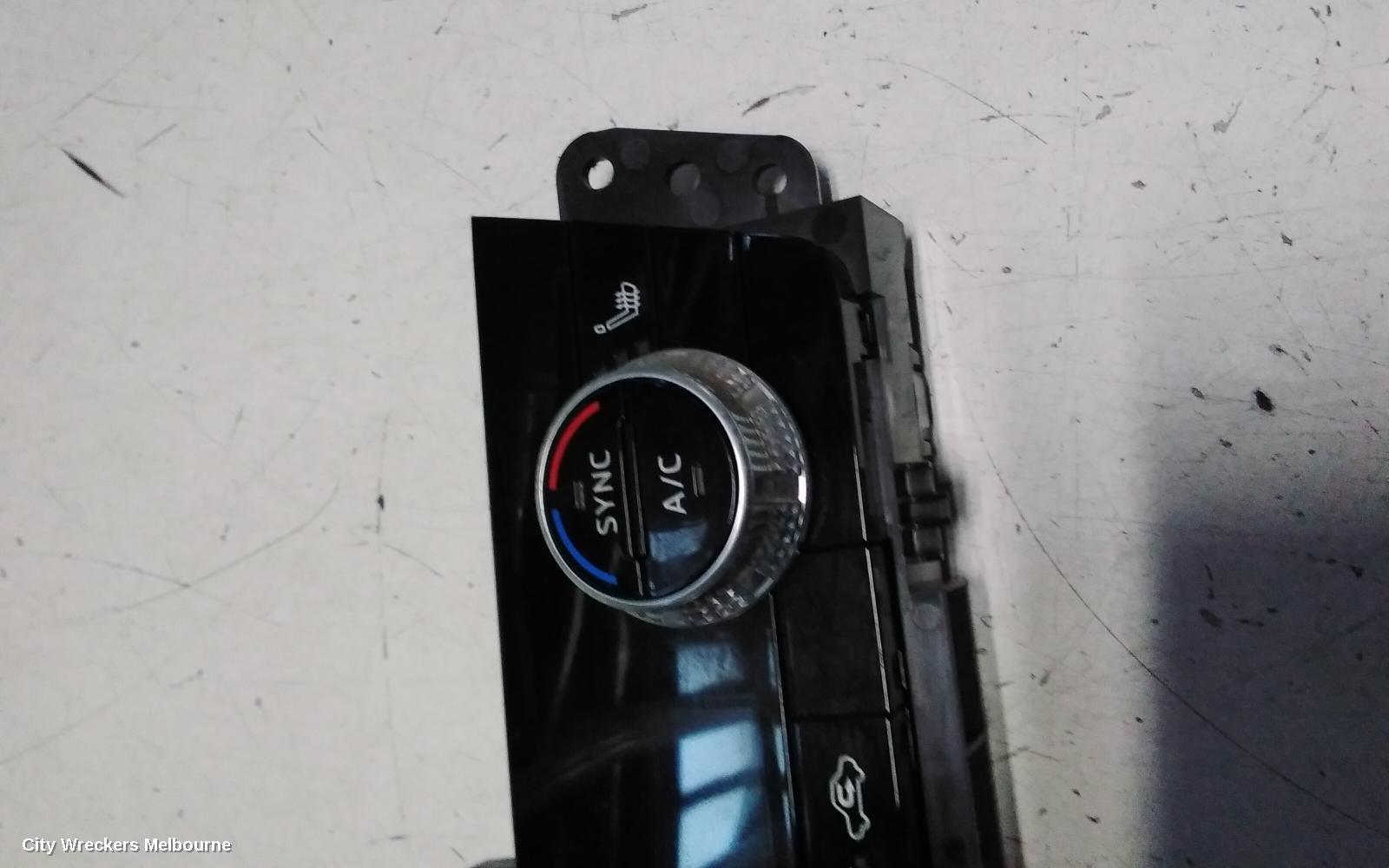 MITSUBISHI OUTLANDER HEATER/AC CONTROLS, DUAL ZONE CLIMATE CONTROL TYPE, ZM, 08/2021 ONWARDS - Image 2