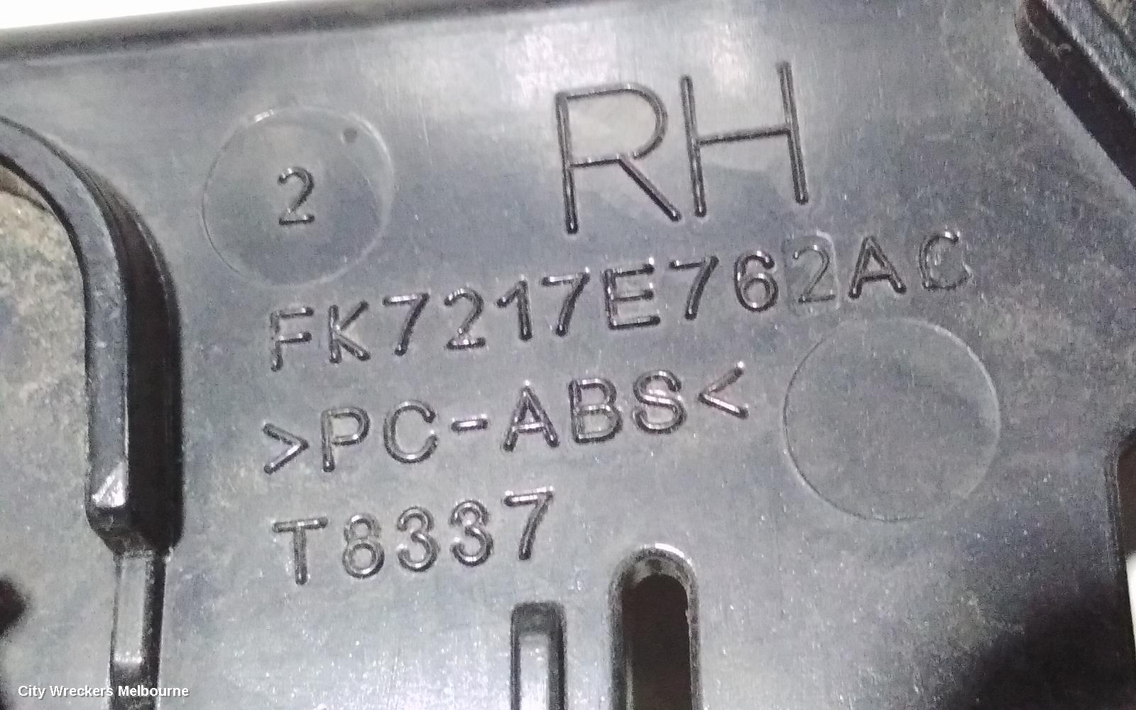 LAND ROVER DISCOVERY SPORT, L550, 01/2015 ONWARDS, RHF BAR RETAINER / BRACKET: 87787 - Image 3