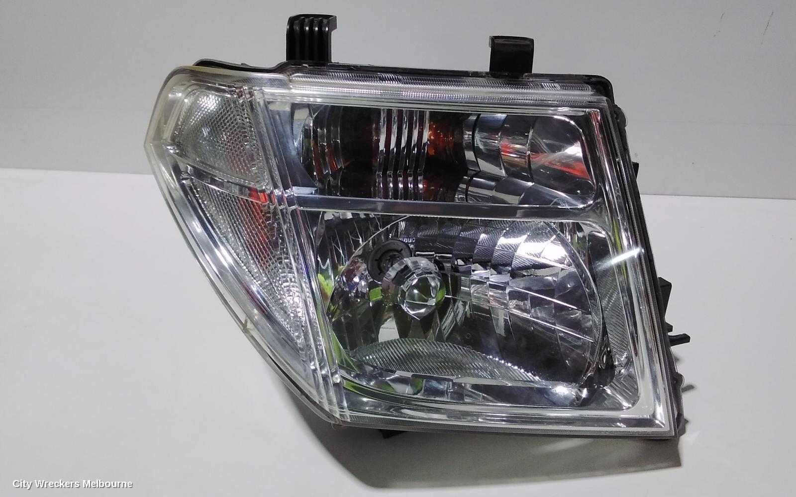 NISSAN NAVARA RIGHT HEADLAMP, D40 (VIN MNT), 09/2005 - 08/2015 - Image 3
