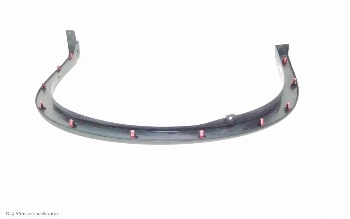 MITSUBISHI OUTLANDER WHEEL ARCH FLARE, ZM, RH FRONT, 08/2021 ONWARDS - Image 3
