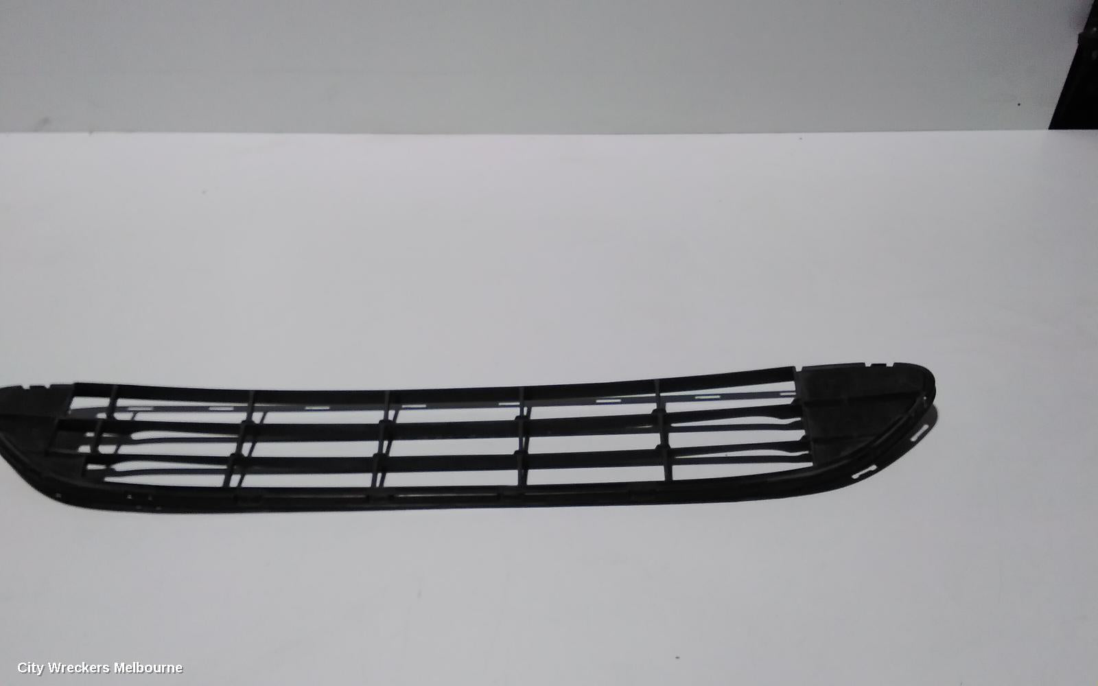 SUBARU LIBERTY GRILLE, BUMPER GRILLE (CENTRE), 6TH GEN, 08/2014 - 12/2017 - Image 2