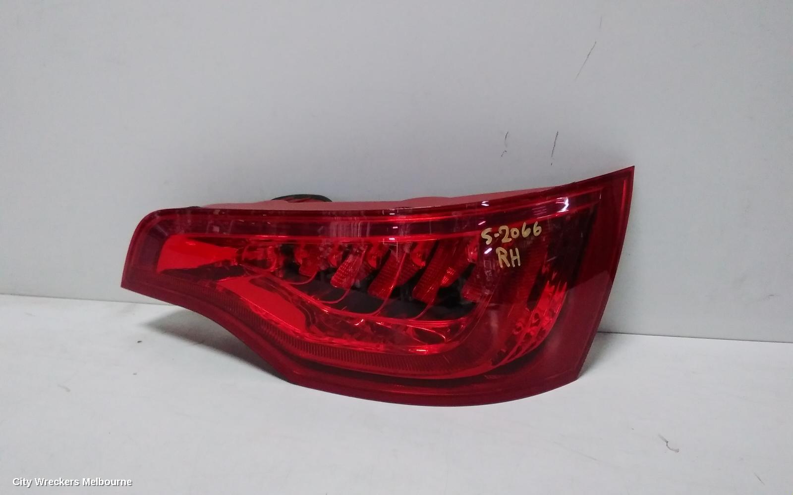 AUDI Q7 RIGHT TAILLIGHT, 4L, IN TAILGATE, 10/2009 - 08/2015 - Image 3