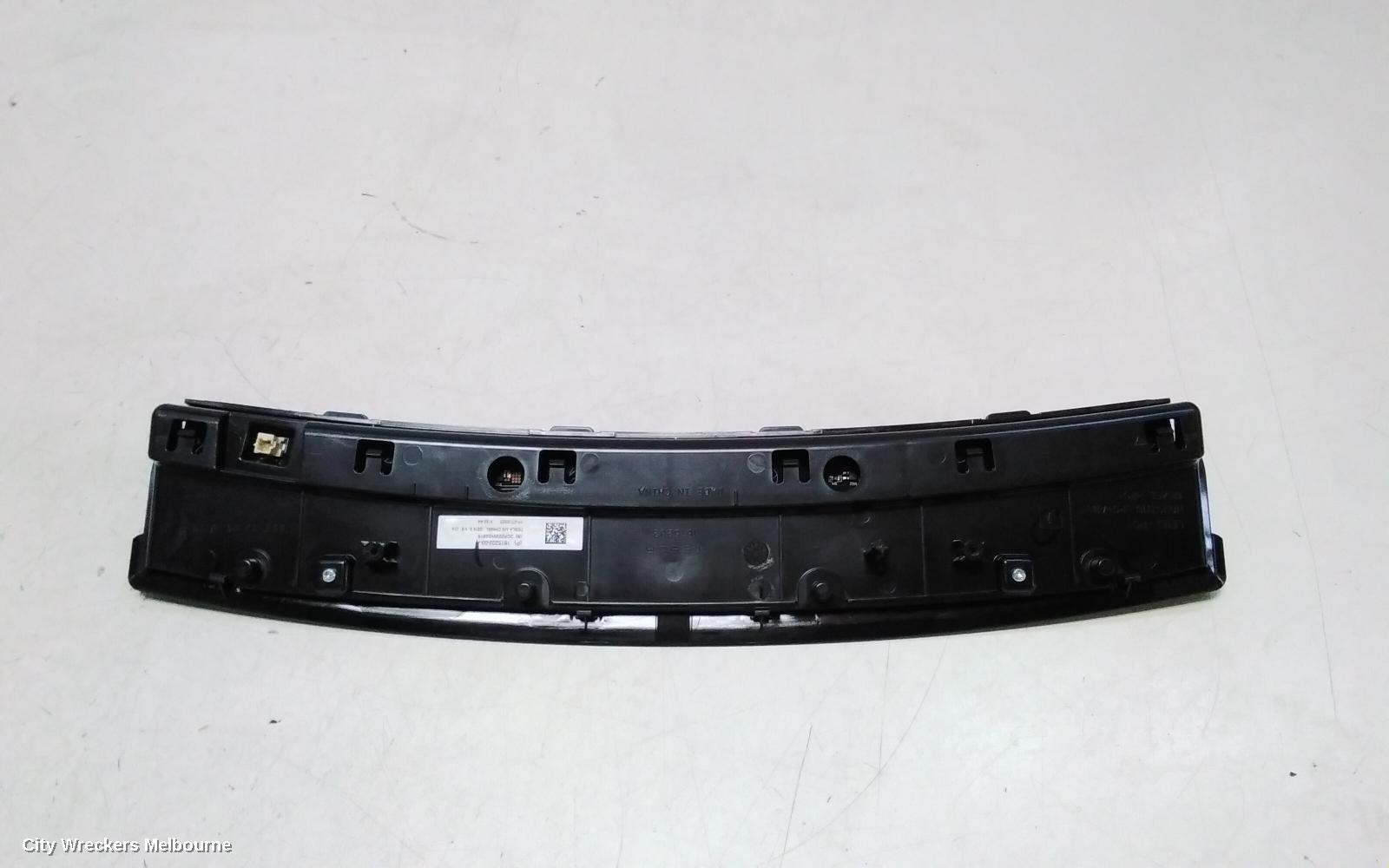TESLA MODEL 3 HIGH LEVEL STOPLIGHT, 1ST GEN, 06/2019 ONWARDS - Image 3