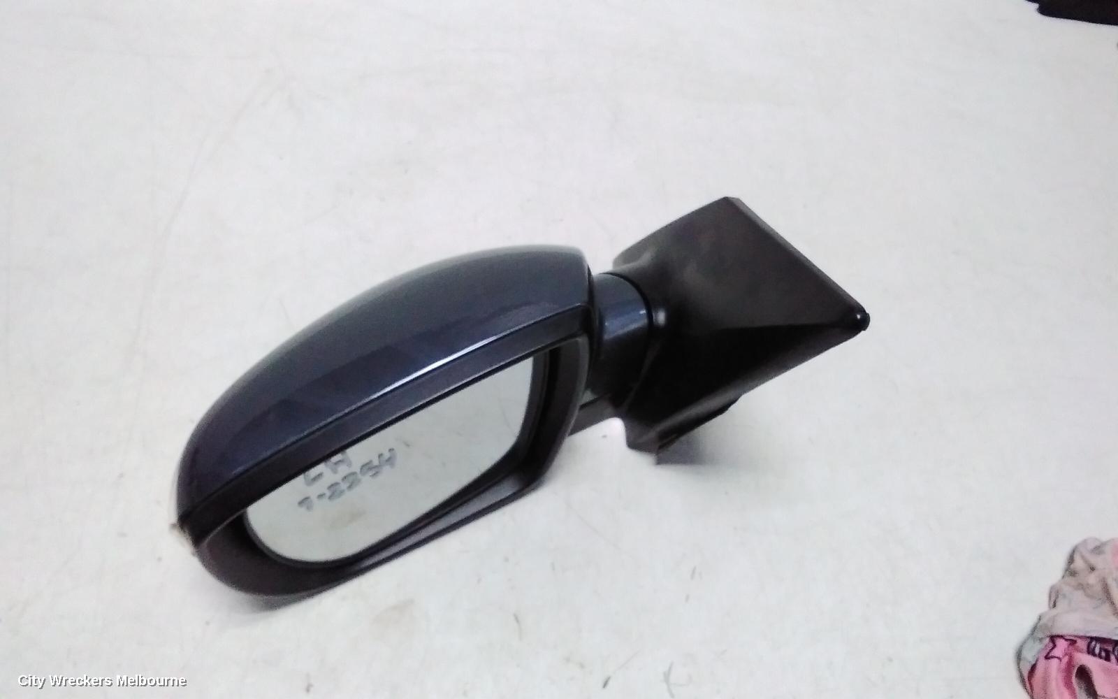 HYUNDAI IX35 LEFT DOOR MIRROR, LM SERIES, MANUAL FOLD (6 PIN), 11/2009 - 01/2016 - Image 3