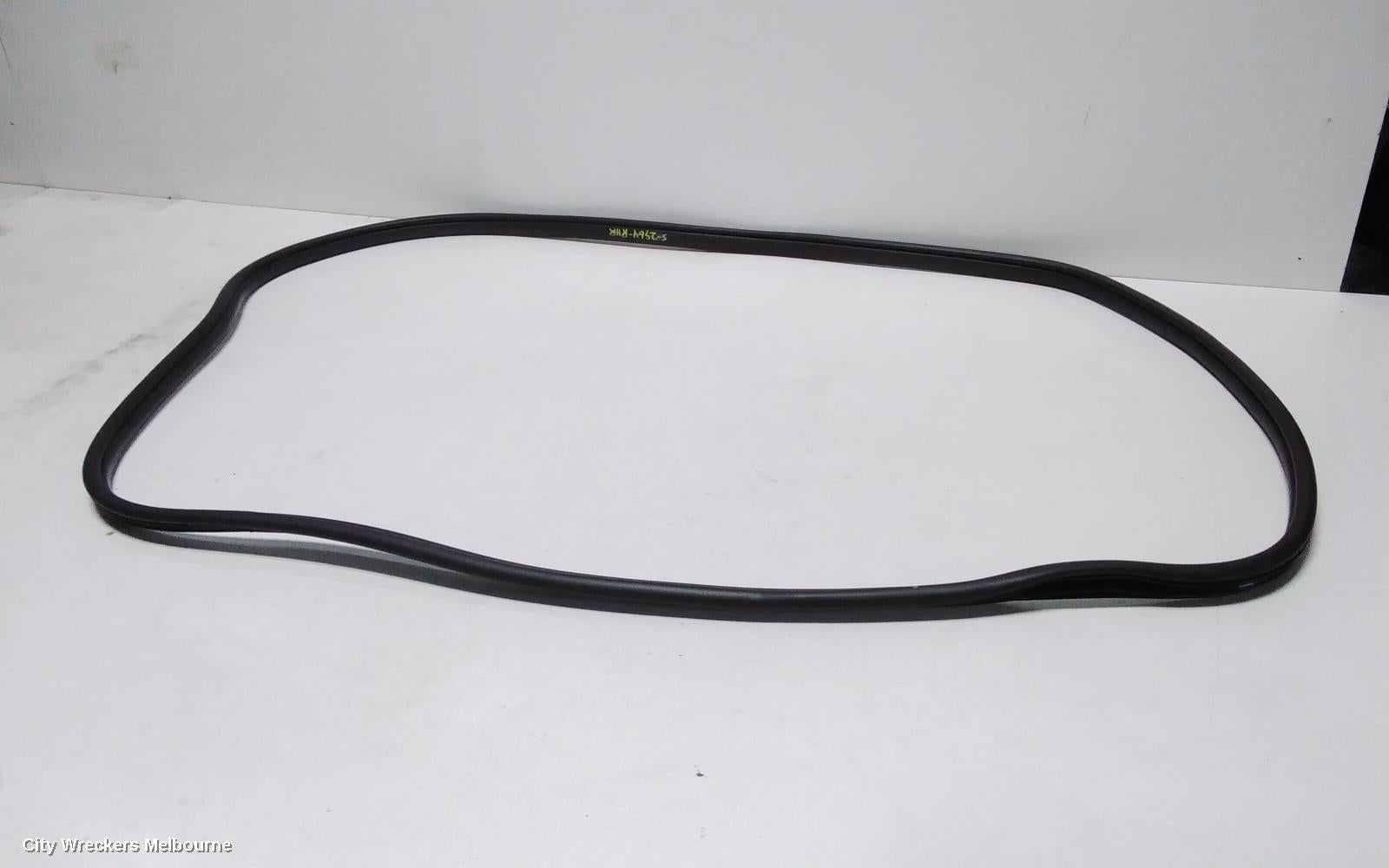 HYUNDAI PALISADE SEAL, RHR  DOOR RUBBER ON THE BODY: 116569, LX2, 07/2020 - 03/2025 - Image 2