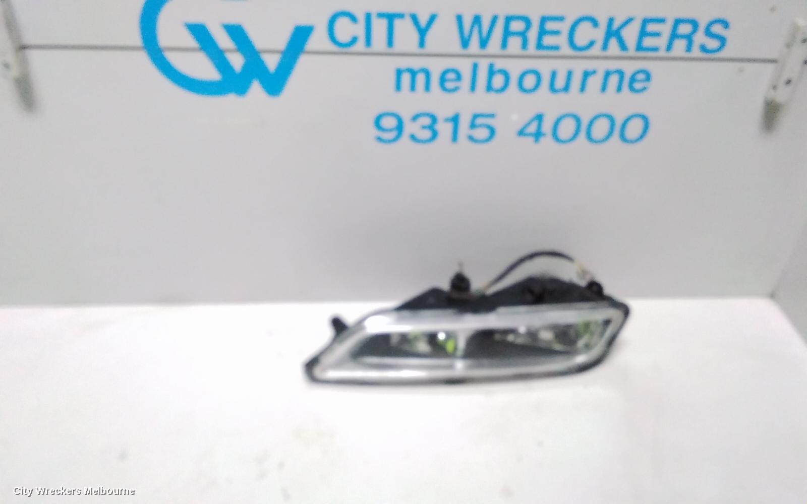 VOLKSWAGEN PASSAT RIGHT INDICATOR/FOG/SIDE, BUMPER FOGLAMP, 3C/MK6 B7, SEDAN/WAGON, NON DAYTIME RUNNING LAMP, 09/2010 - 05/2015 - Image 1