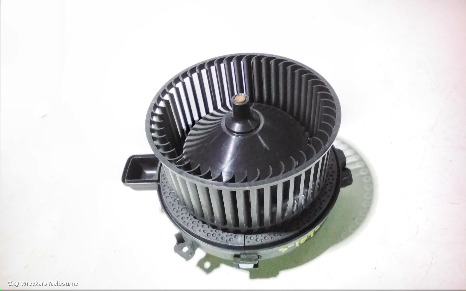 HOLDEN ASTRA HEATER FAN MOTOR, BK-BL, P/N DL952002, 09/2016 - 12/2020 - Image 2