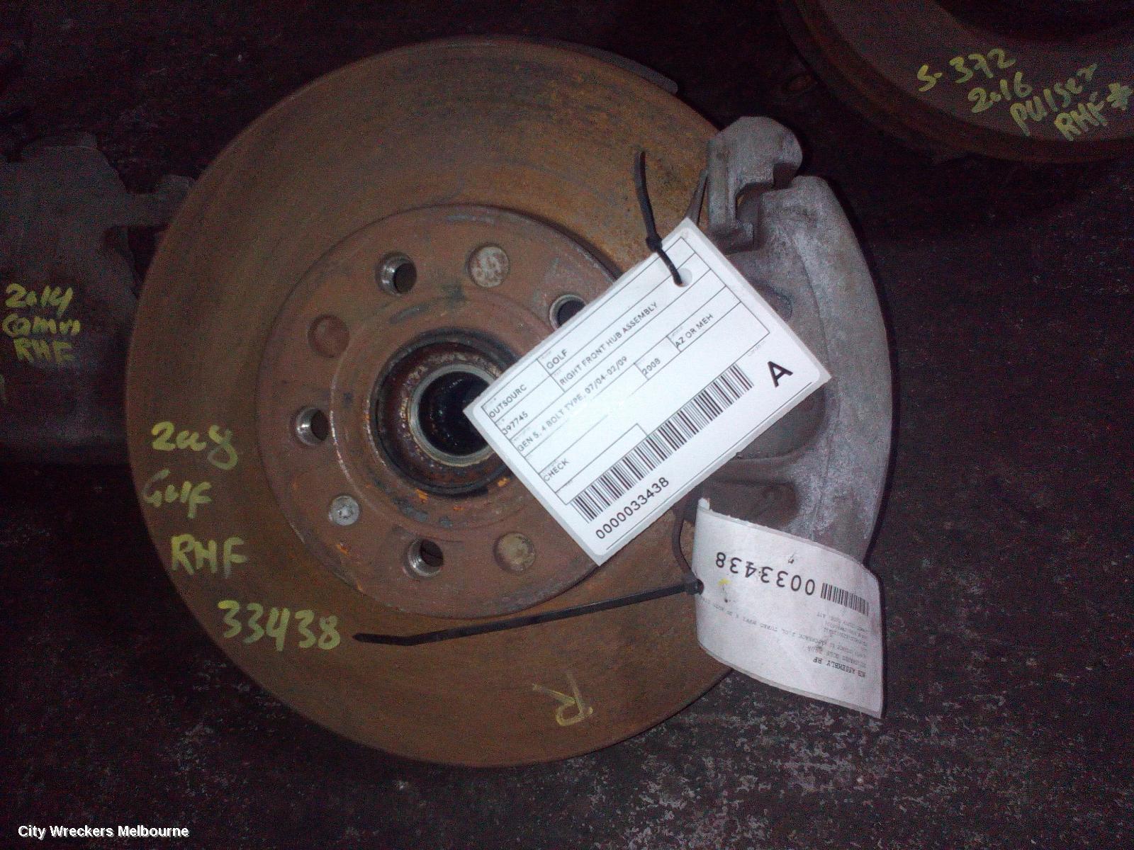 VOLKSWAGEN GOLF RIGHT FRONT HUB ASSEMBLY, GEN 5, 4 BOLT TYPE, 07/2004 - 02/2009 - Image 1