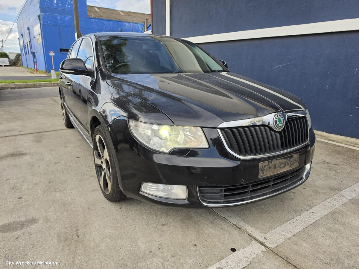 SKODA SUPERB RIGHT REAR WND REG/MOTOR, 3T, DOOR REG ASSY (REG AND MOTOR), 03/2009 - 12/2015 - Image 2
