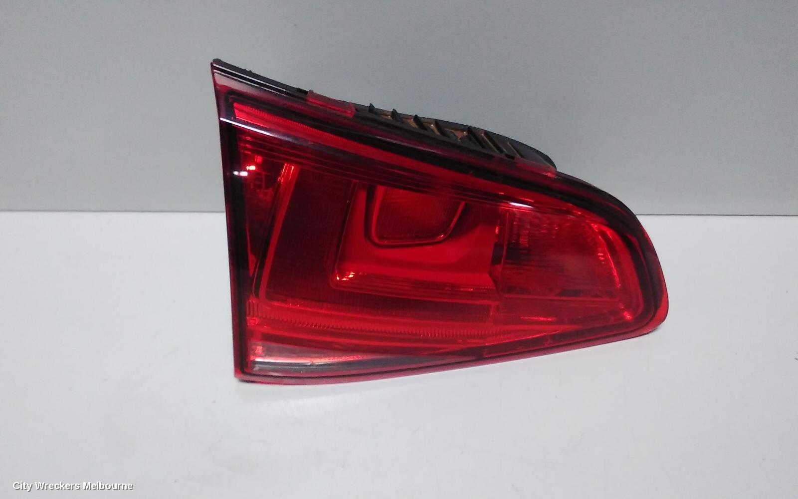 VOLKSWAGEN GOLF REAR GARNISH, TAILGATE LAMP (LH SIDE), GEN 7, HATCH, 03/2013 - 03/2017 - Image 2