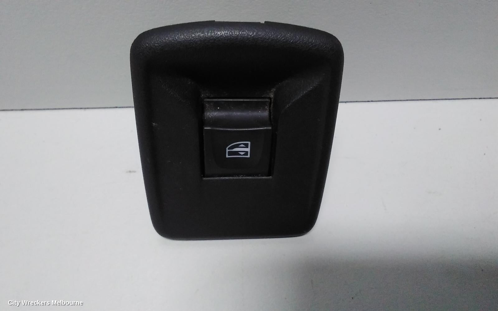 RENAULT KANGOO PWR DR WIND SWITCH, LH FRONT, X61, 10/2010 ONWARDS - Image 1