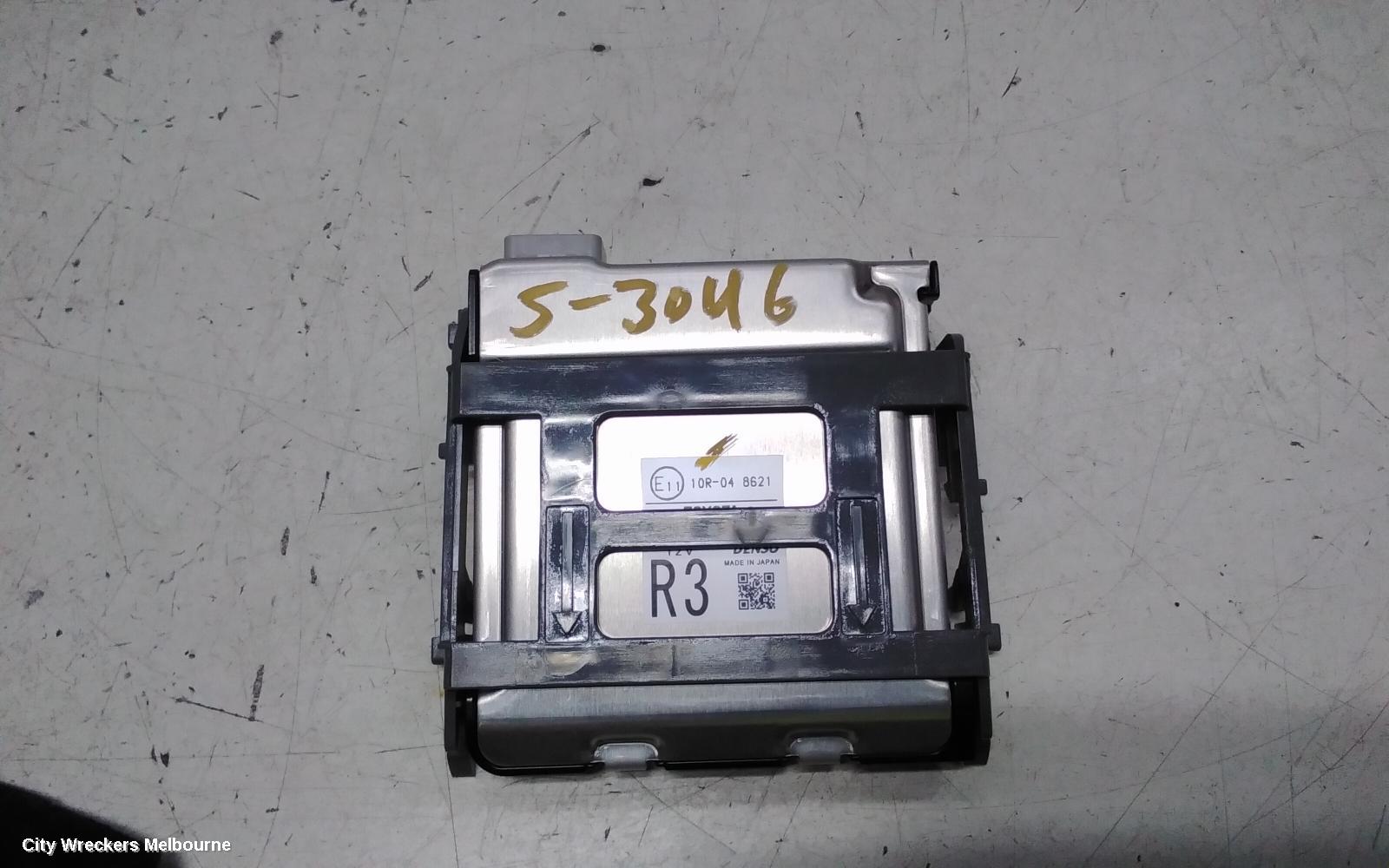 TOYOTA RAV4 REVERSE CAMERA, FRONT CAMERA (WINDSCREEN MOUNTED), XA40, 12/2015 - 12/2018 - Image 3