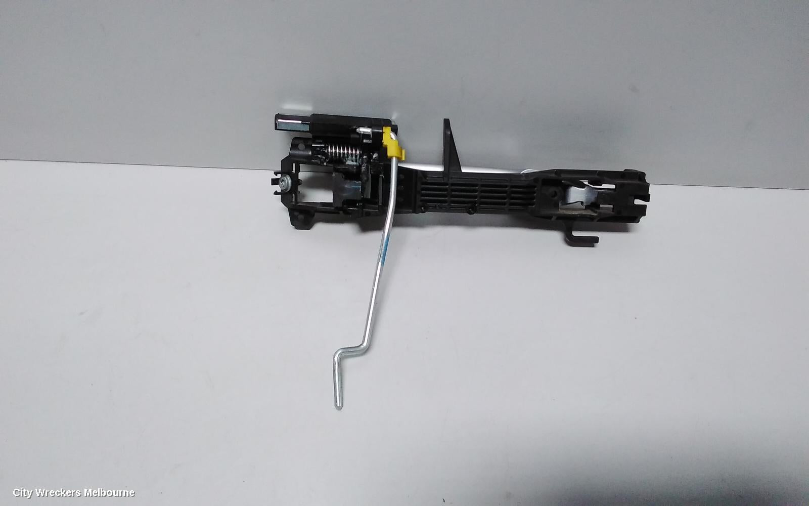 TOYOTA TARAGO DOOR HANDLE, XR50, OUTER, LH/RH FRONT, 03/2006 - 06/2020 - Image 3