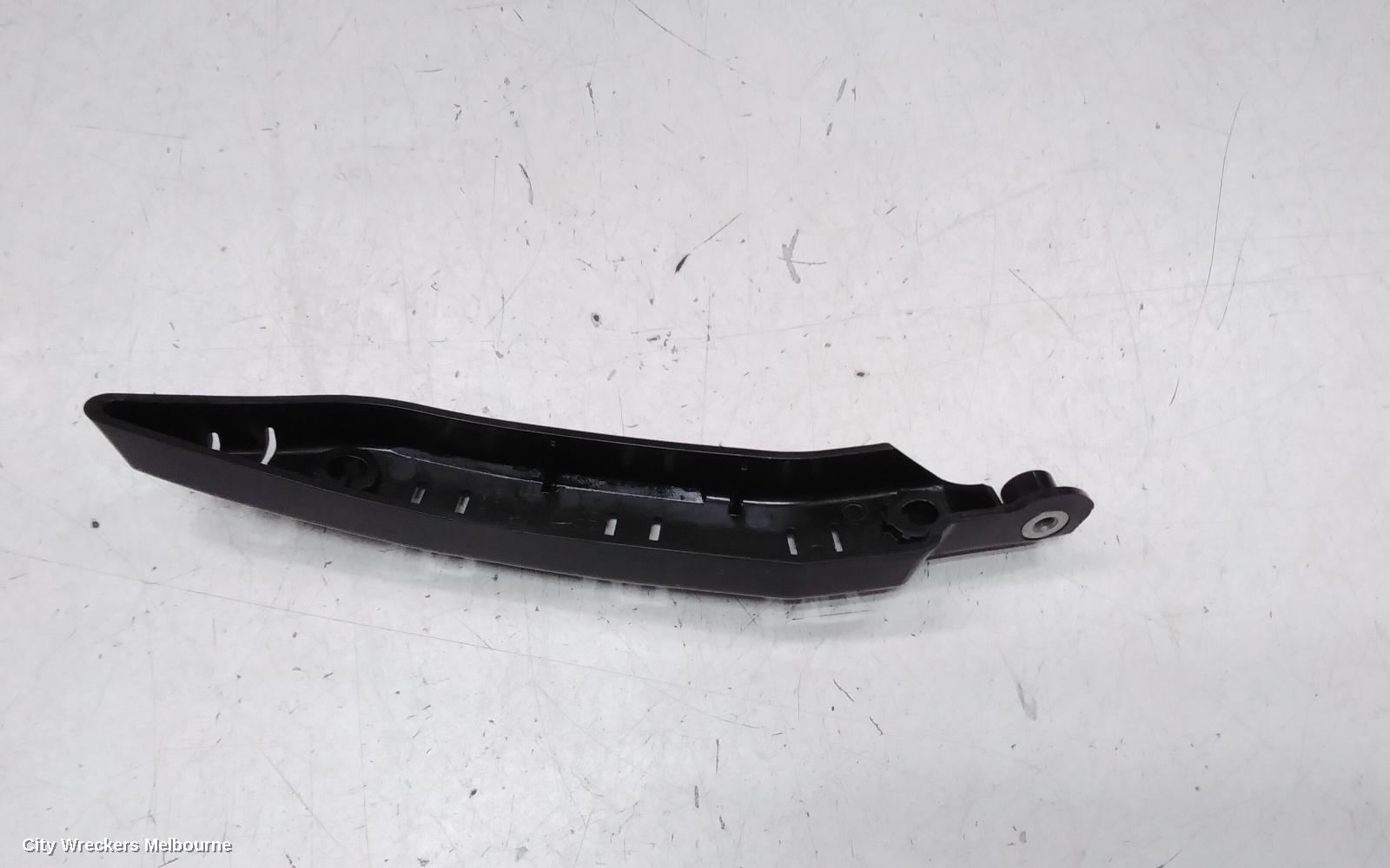 TESLA MODEL Y, 1ST GEN, 03/2022 ONWARDS, RHF BAR BRACKET / BAR SLIDE : 137306 - Image 2