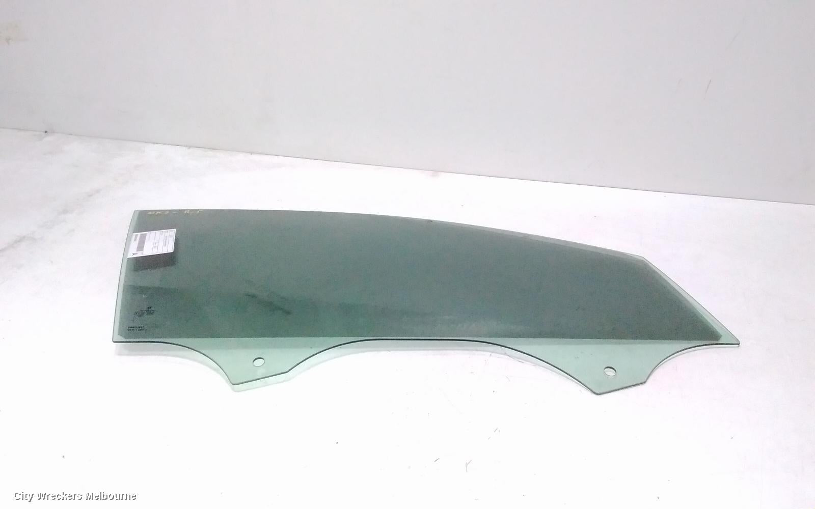 VOLKSWAGEN GOLF RIGHT FRONT DOOR WINDOW, GEN 7, 5DR HATCH/WAGON, 12/2012 - 08/2020 - Image 2