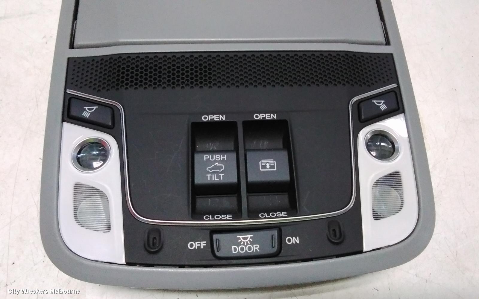 HONDA CRV COURTESY LIGHT, RW, 05/2017 - 08/2023 - Image 3