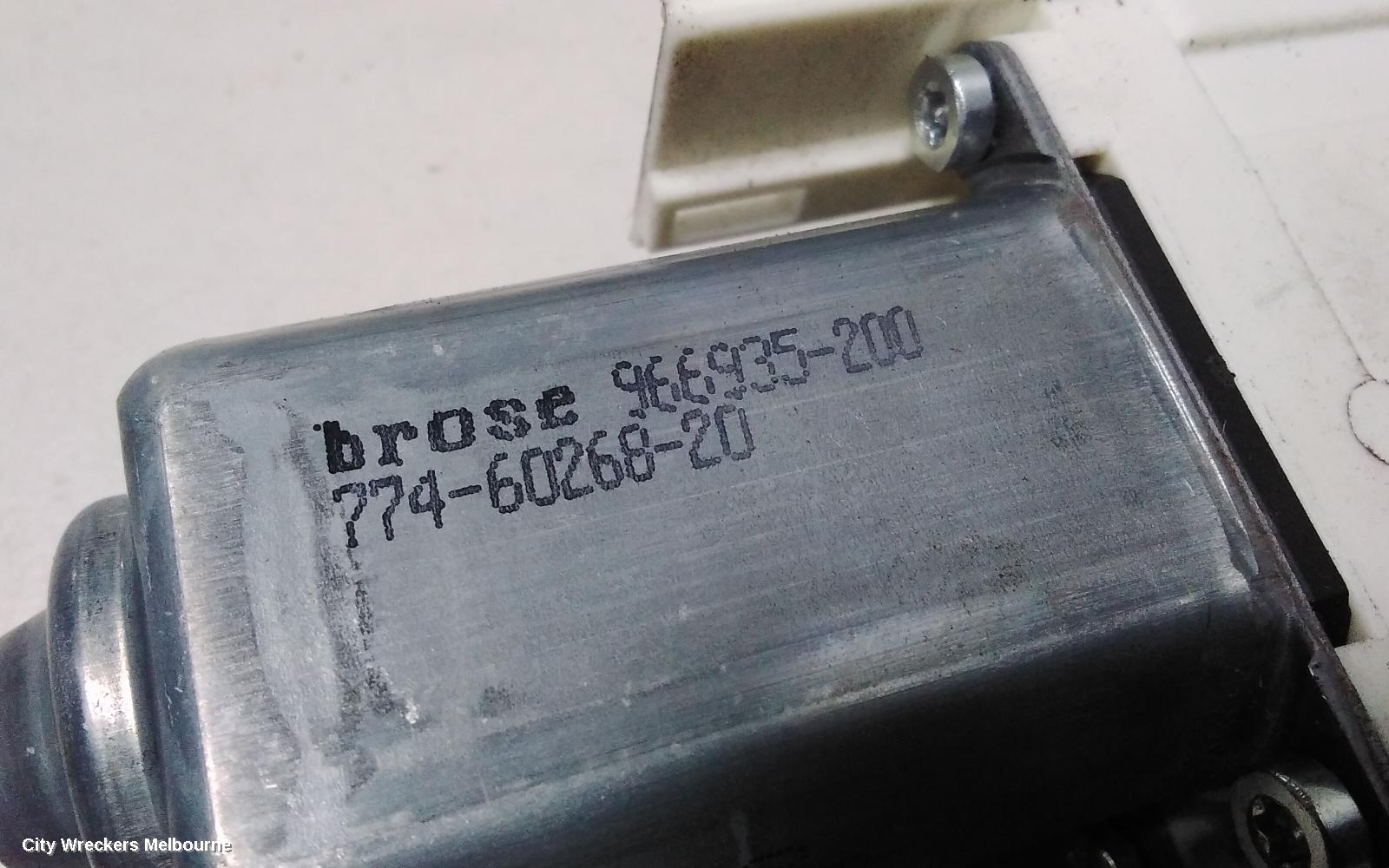 AUDI Q7 LEFT FRONT WINDOW REG/MOTOR, 4L, 09/2006 - 08/2015 - Image 2