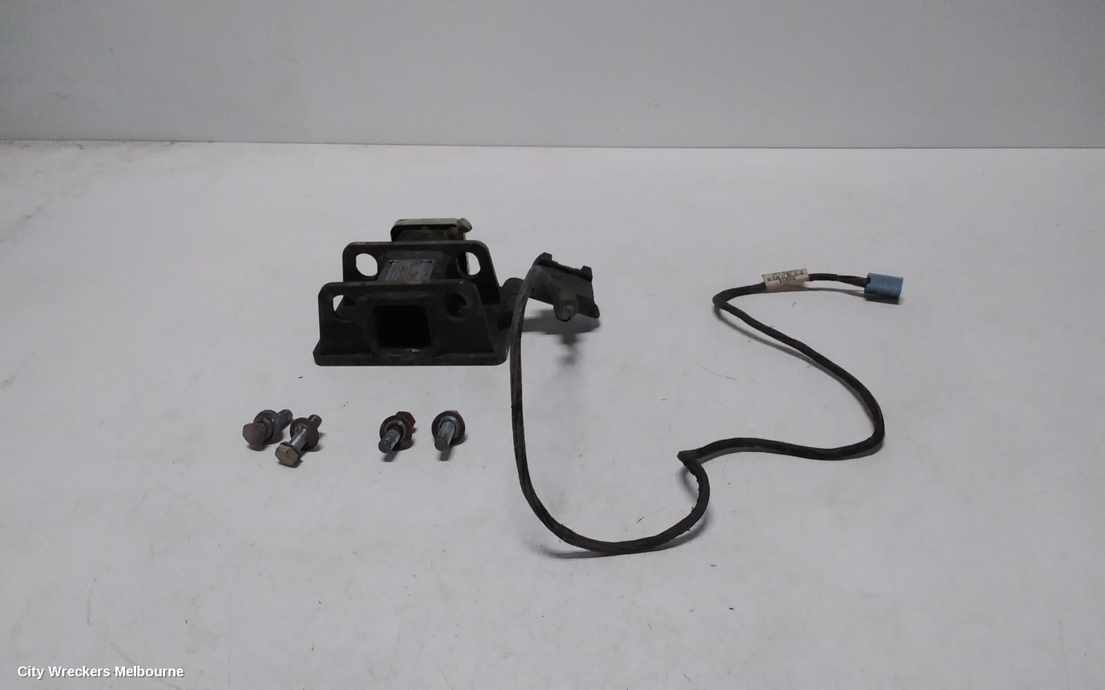 VOLKSWAGEN AMAROK TOWBAR, 2H, W/ REAR BUMPER TYPE, 10/2010 - 09/2022 - Image 1