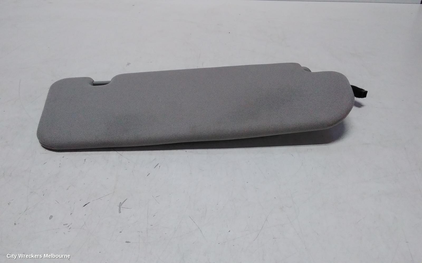 HOLDEN COMMODORE SUNVISOR, VF, LH SIDE, 05/2013 - 12/2017 - Image 3