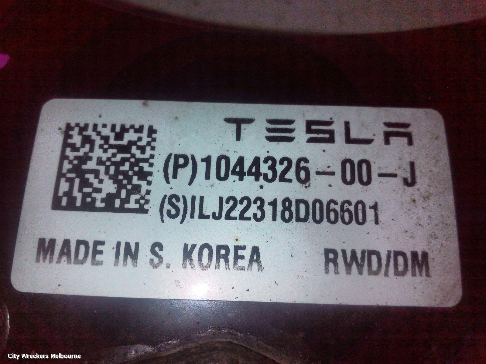 TESLA MODEL 3 RIGHT FRONT UPPER CONTROL ARM, 1ST GEN, 06/2019 ONWARDS - Image 3