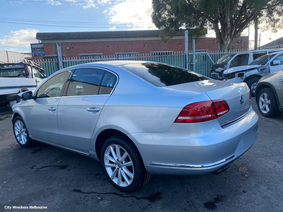 VOLKSWAGEN PASSAT RIGHT REAR DOOR, 3C/MK6 B7, SEDAN, 09/2010 - 05/2015 - Image 2