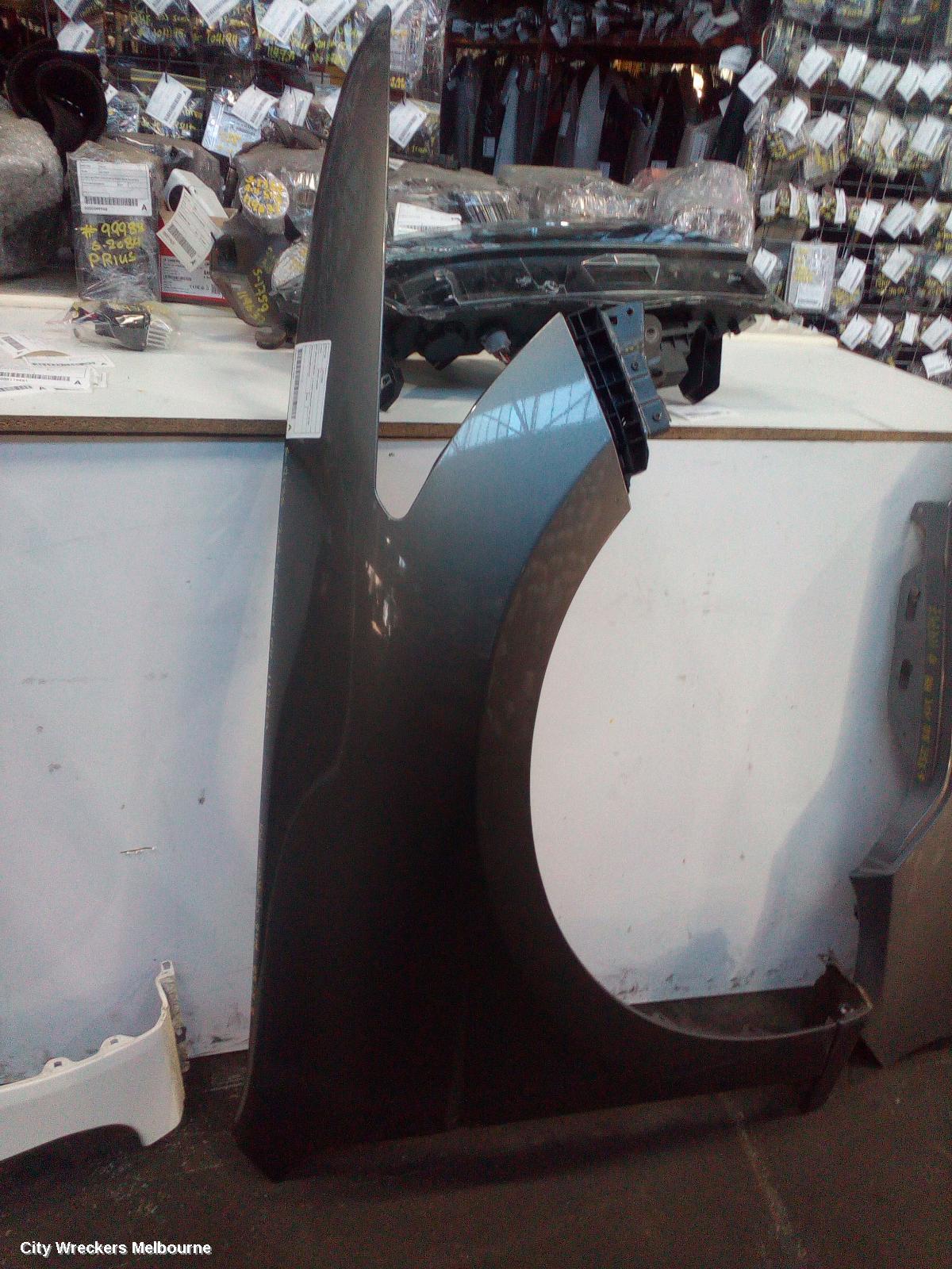 HONDA ACCORD RIGHT GUARD, 8TH GEN (VIN MRHCP), 3.5, NON INDICATOR TYPE, 02/2008 - 05/2013 - Image 1