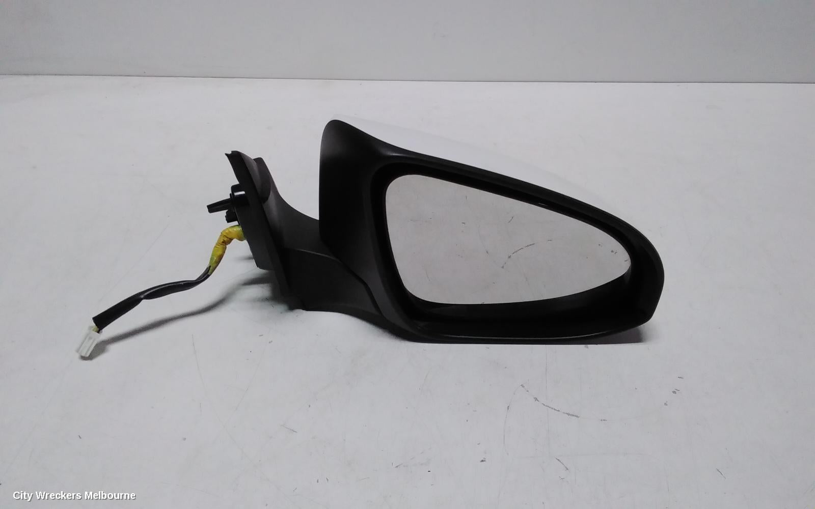 TOYOTA CAMRY RIGHT DOOR MIRROR, ASV50/AVV50, ATARA SL/HYBRID, W/ AUTO DIPPING TYPE, 04/2015 - 10/2017 - Image 1