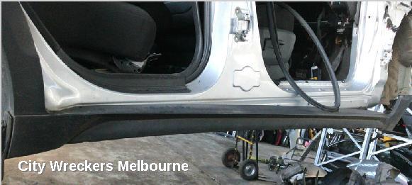 HOLDEN CAPTIVA SIDE STEP/SKIRT, CG, SIDE STEP, RH SIDE, 01/2011 - 12/2013 - Image 1