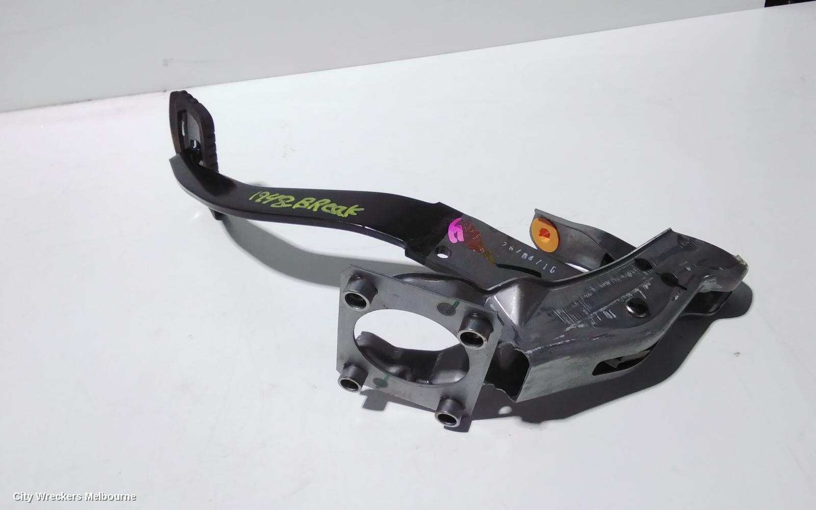 MITSUBISHI TRITON PEDAL ASSEMBLY, BRAKE PEDAL, MQ, 04/2015 ONWARDS - Image 3