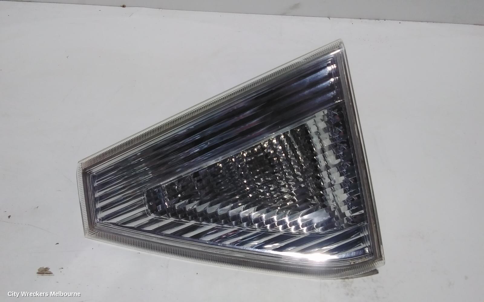 SUBARU IMPREZA REAR GARNISH, TAILGATE LAMP (RH SIDE), HATCH, G3, 04/2007 - 11/2011 - Image 1