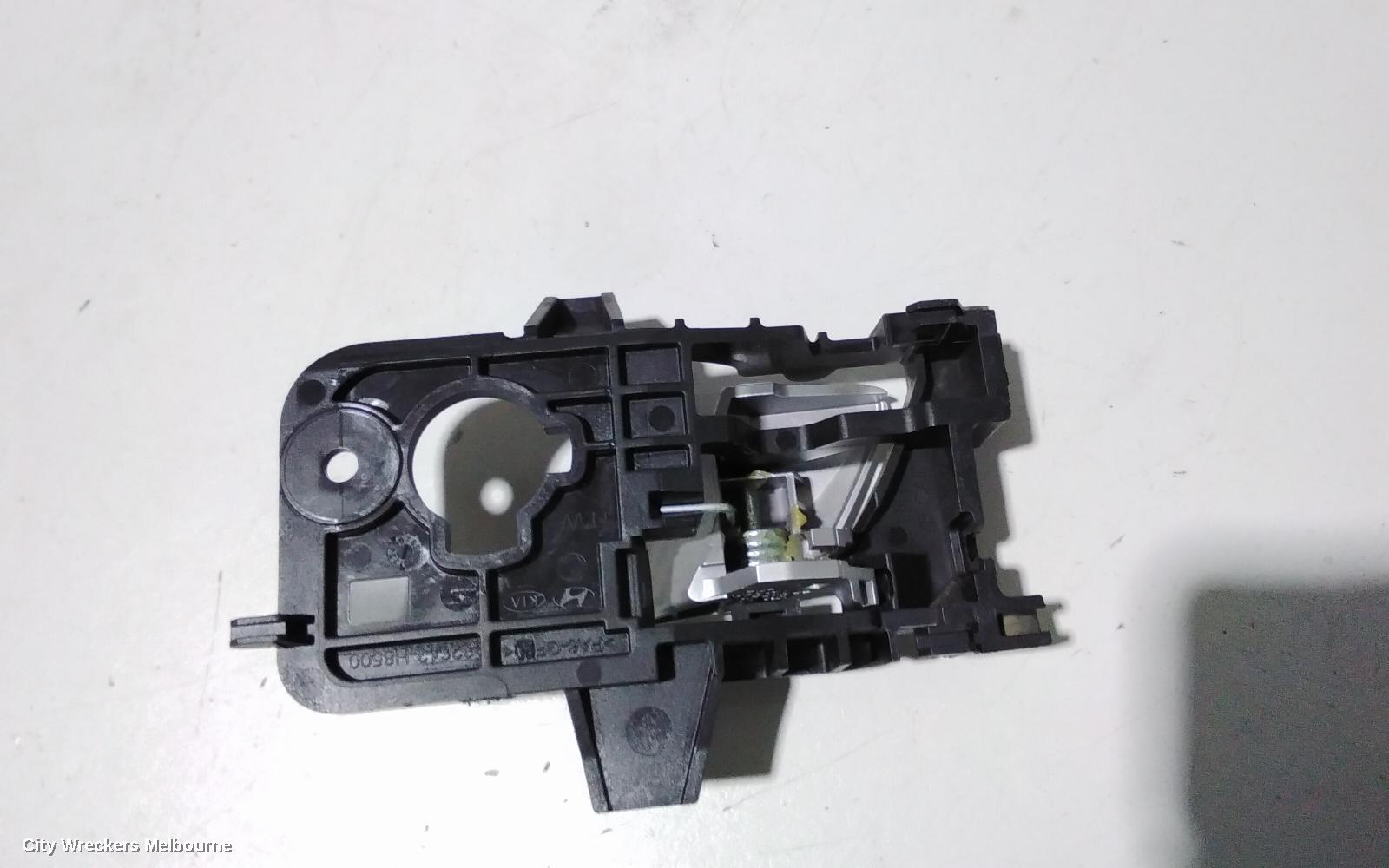 KIA RIO DOOR HANDLE, YB, INNER, LH FRONT, 12/2016 - 06/2023 - Image 3
