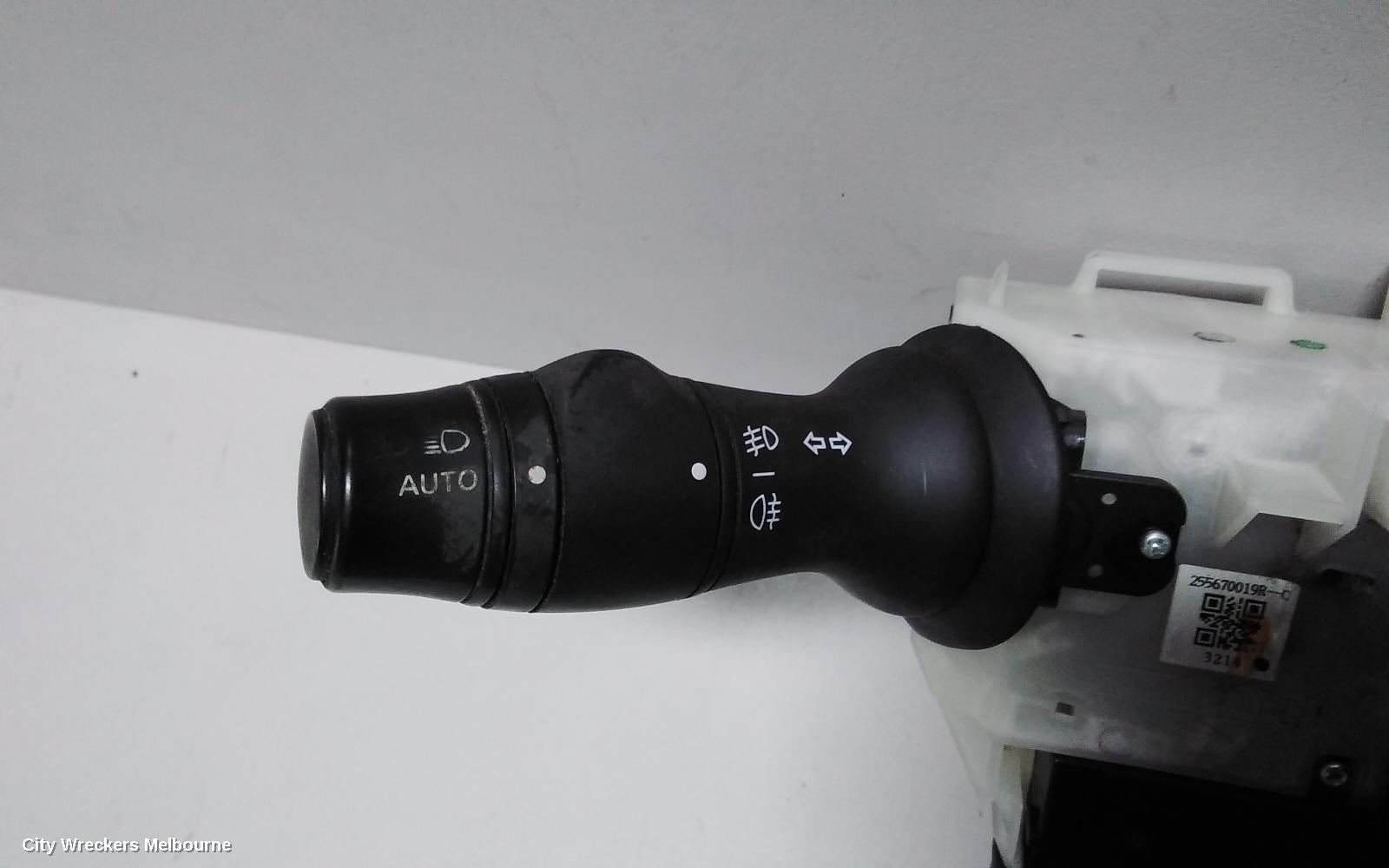RENAULT MEGANE COMBINATION SWITCH, COMBINATION SWITCH ASSY, 5DR HATCH, P/N 255670032R, X32, 09/2010 ONWARDS - Image 2
