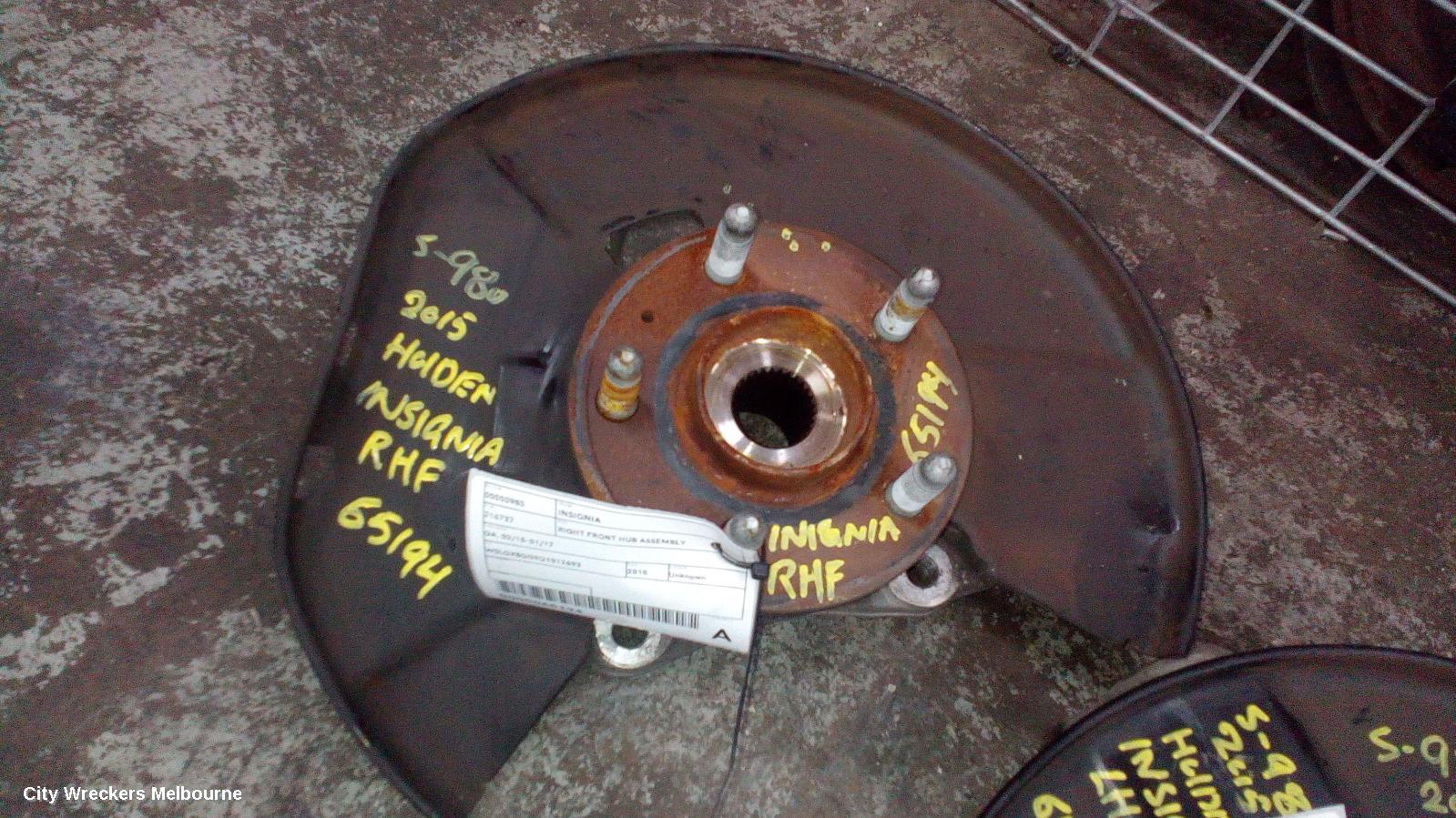 HOLDEN INSIGNIA RIGHT FRONT HUB ASSEMBLY, GA, 02/2015 - 01/2017 - Image 1