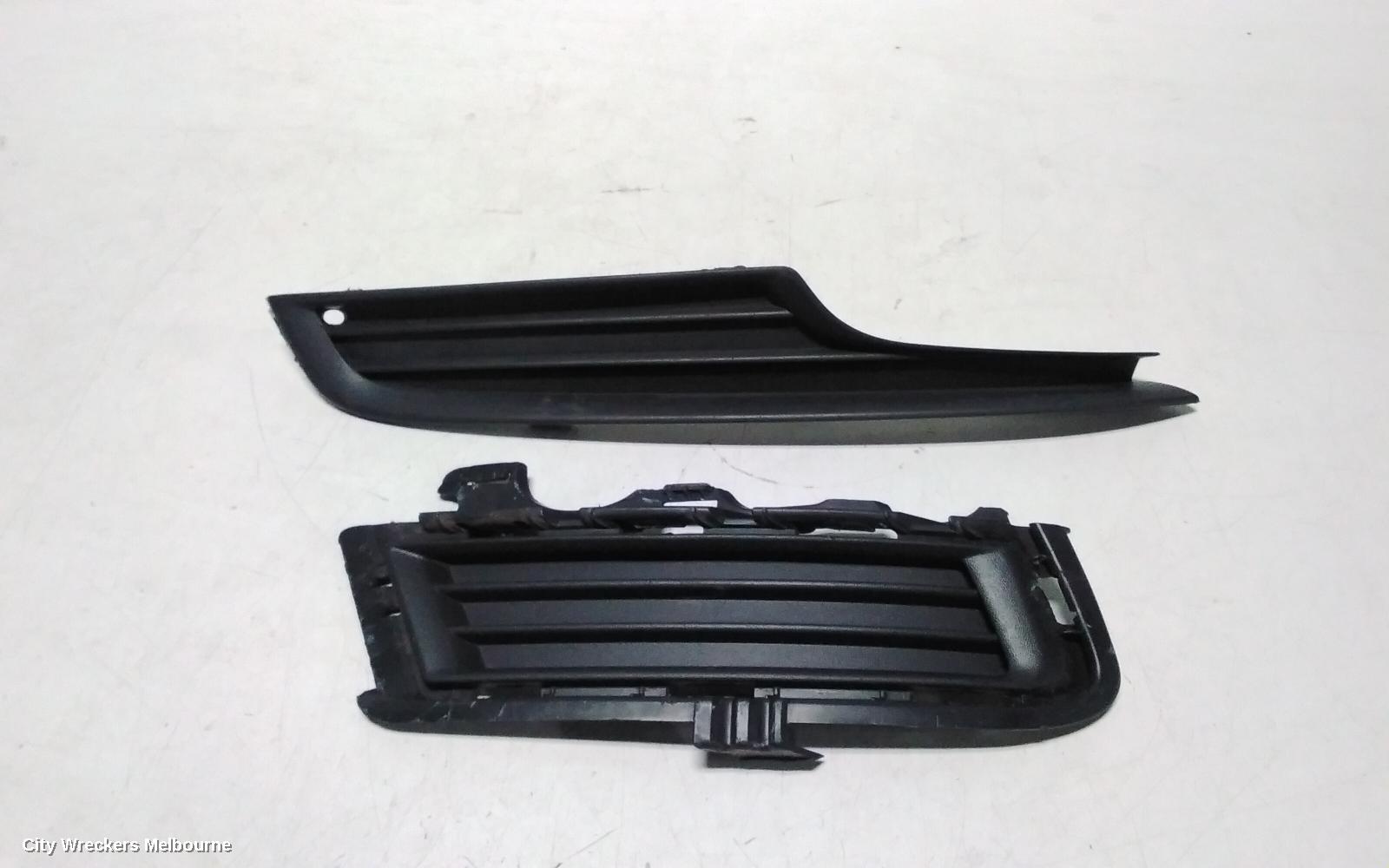 VOLKSWAGEN GOLF GRILLE, BUMPER GRILLE (RH SIDE), GEN 7, NON FOGLAMP TYPE, 12/2012 - 03/2017 - Image 1