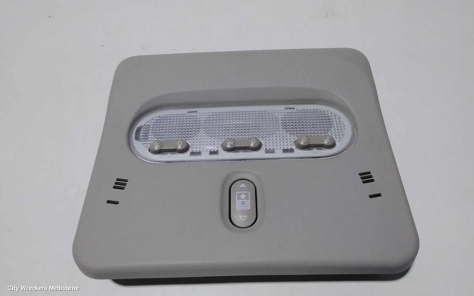 NISSAN QASHQAI COURTESY LIGHT, J11, FRONT, W/ SUNROOF CONTROLS TYPE, 12/2013 - 07/2021 - Image 1