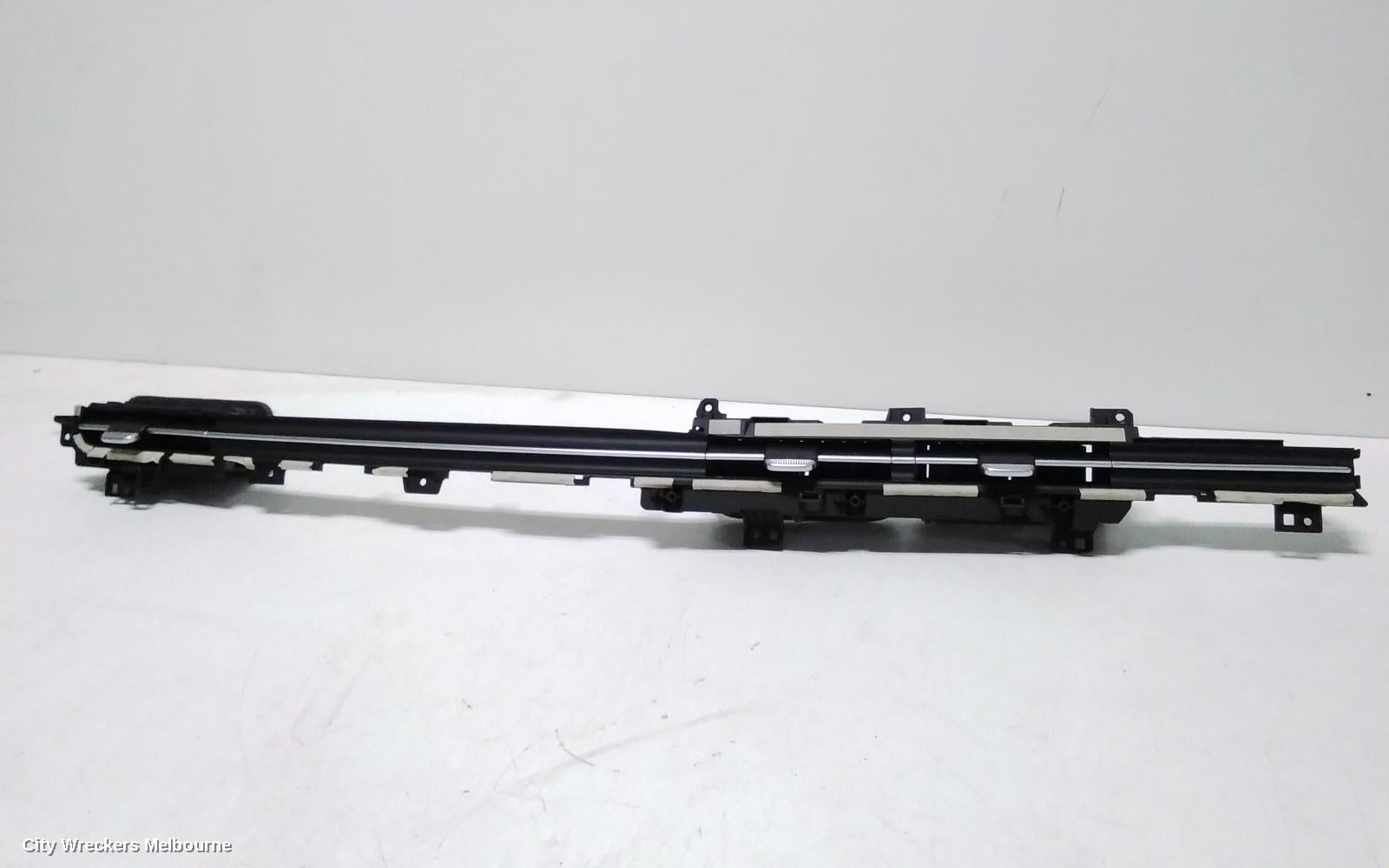 KIA CARNIVAL/GRAND CARNIVAL, KA4, 10/2020 ONWARDS, CENTRE AIRVENT WITH LEFT AIRVENT  : 117843 - Image 2
