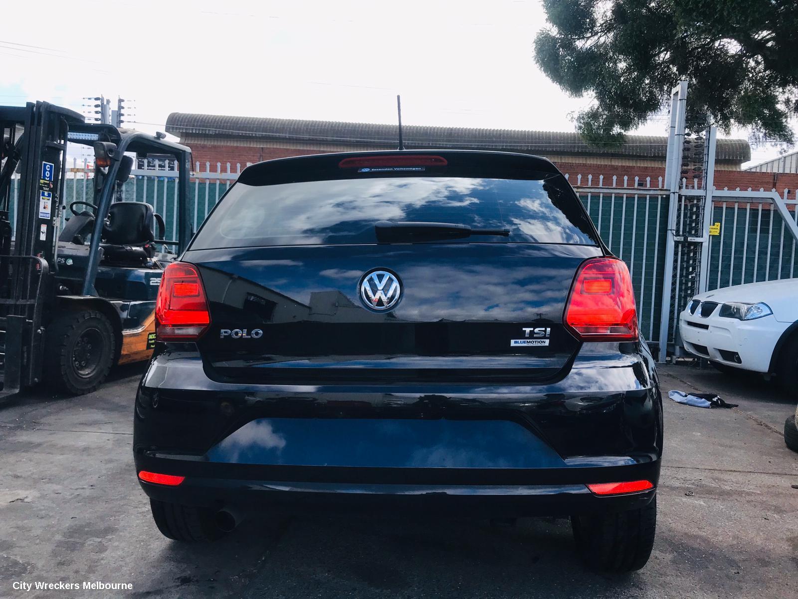 VOLKSWAGEN POLO RIGHT GUARD LINER, 6R, 05/2010 - 09/2017 - Image 3
