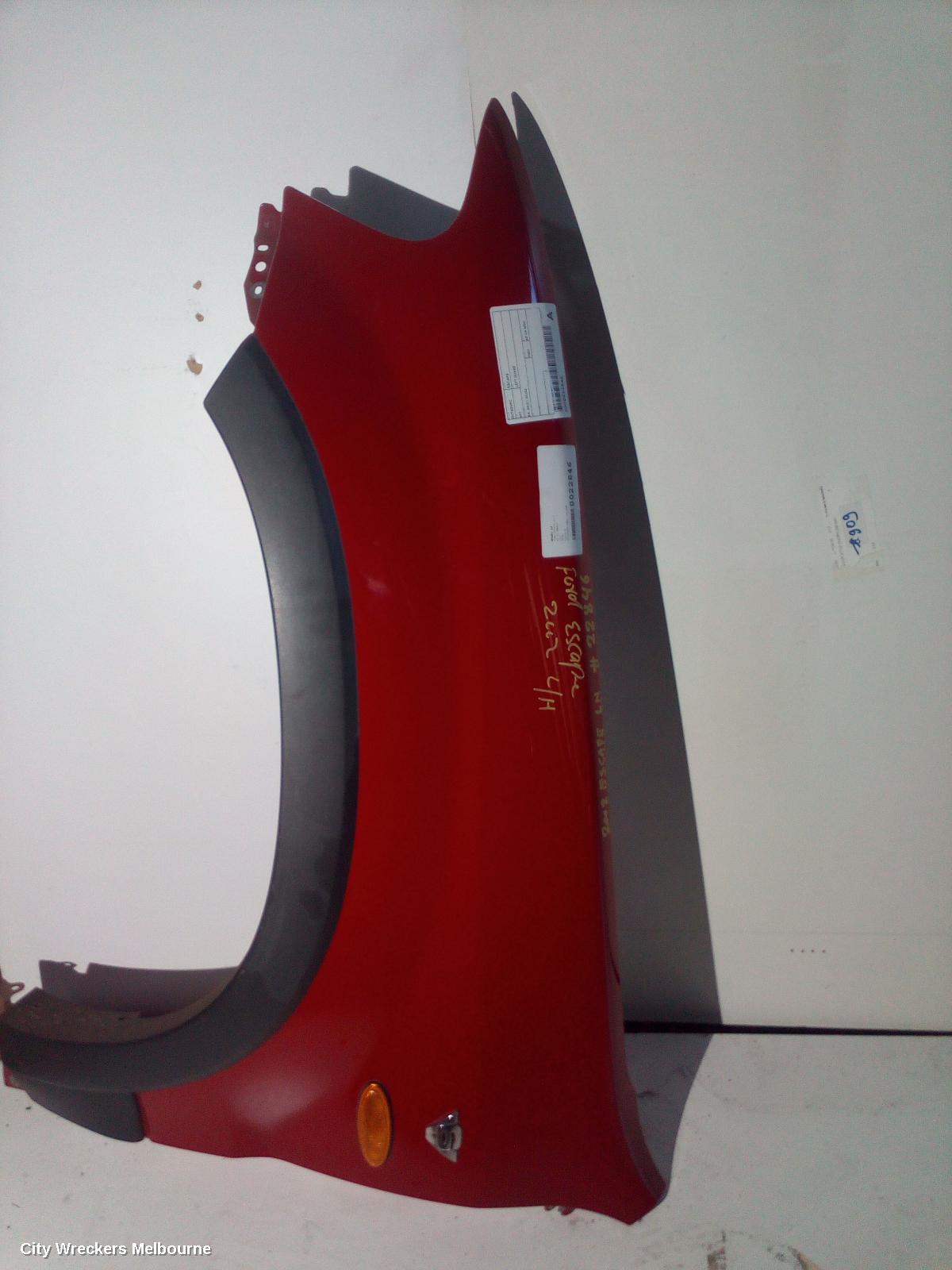 FORD ESCAPE LEFT GUARD, BA, 02/2001 - 03/2003 - Image 1