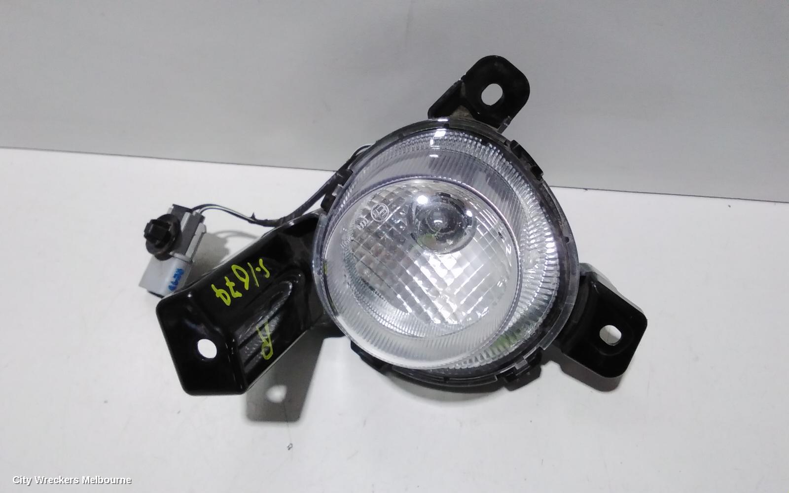 KIA RIO RIGHT INDICATOR/FOG/SIDE, BUMPER FOGLAMP, YB, PROJECTOR TYPE, 12/2016 ONWARDS - Image 2