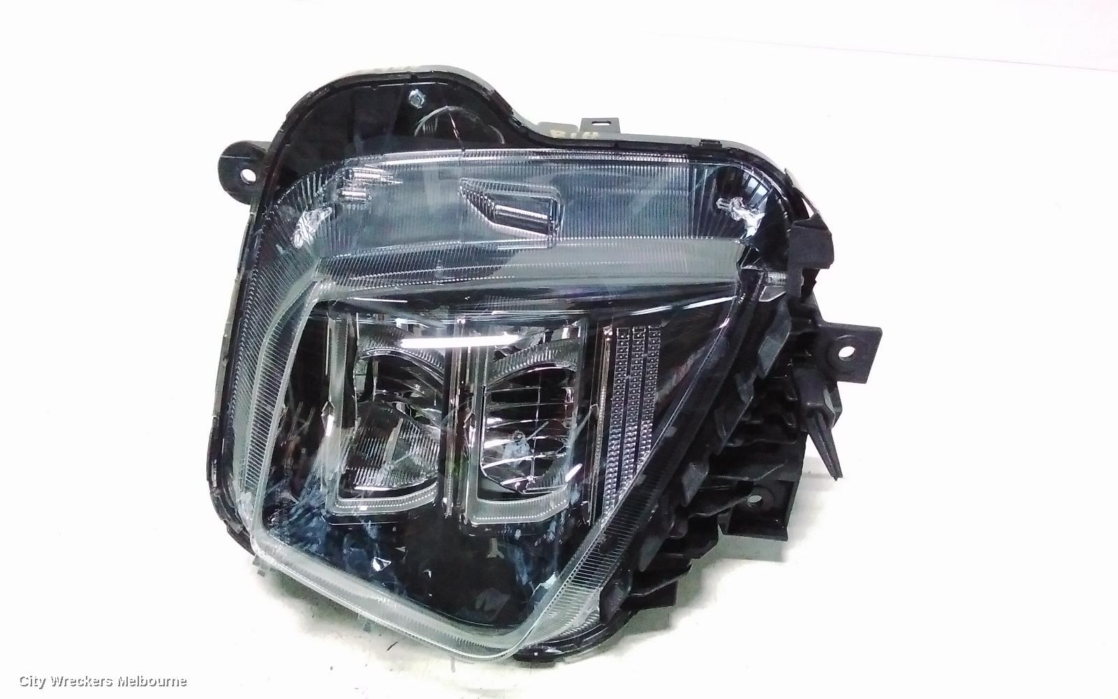HYUNDAI TUCSON LEFT HEADLAMP, NX4, W/ LED TYPE, 02/2021 - 01/2024 - Image 1
