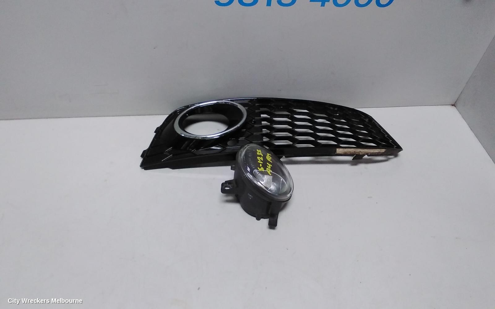 AUDI A4 RIGHT INDICATOR/FOG/SIDE, BUMPER FOGLAMP, B8 8K, 02/2008 - 06/2012 - Image 1