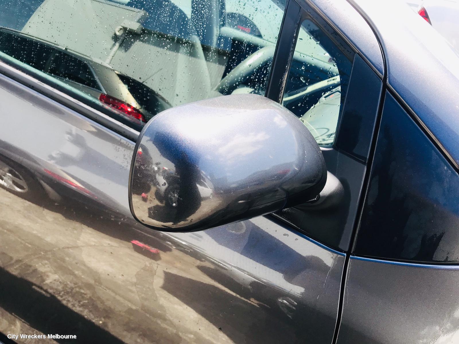 TOYOTA YARIS, NCP9#, 10/2005 - 12/2016, WASHER TANK & MOTOR FRONT , 1.3L MULTI POINT F/INJ, 4 SP AUTOMATIC, TOYOTA, YARIS, NCP90R 10 UPGRADE, , 5D HATCHBACK, SECOND HAND: 50772 - Image 3