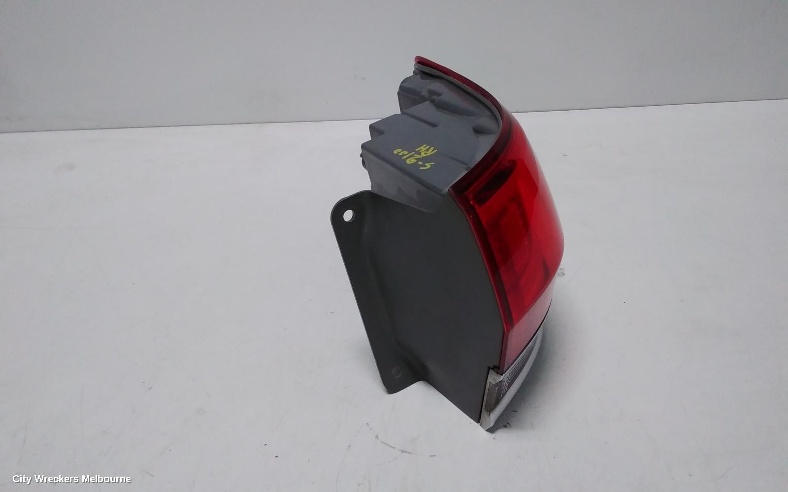 JEEP GRANDCHEROKEE RIGHT TAILLIGHT, WK, LAREDO/OVERLAND/LIMITED, W/ CHROME BEZEL, 04/2013 ONWARDS - Image 3