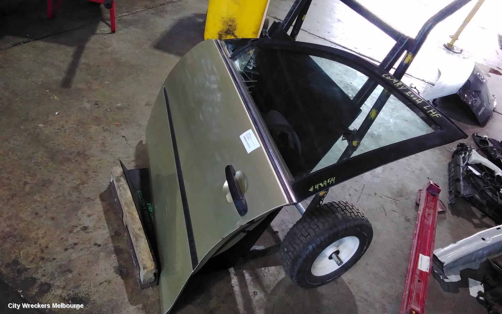 TOYOTA CAMRY LEFT FRONT DOOR, SK36, 08/2002 - 05/2006 - Image 2
