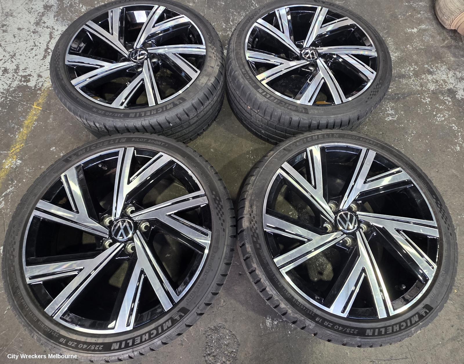 VOLKSWAGEN GOLF WHEEL MAG, FACTORY, 18X7.5IN, BERGAMO, 5 Y SPOKE, BI-COLOUR, GEN 8, 09/2020 - 06/2024 - Image 2