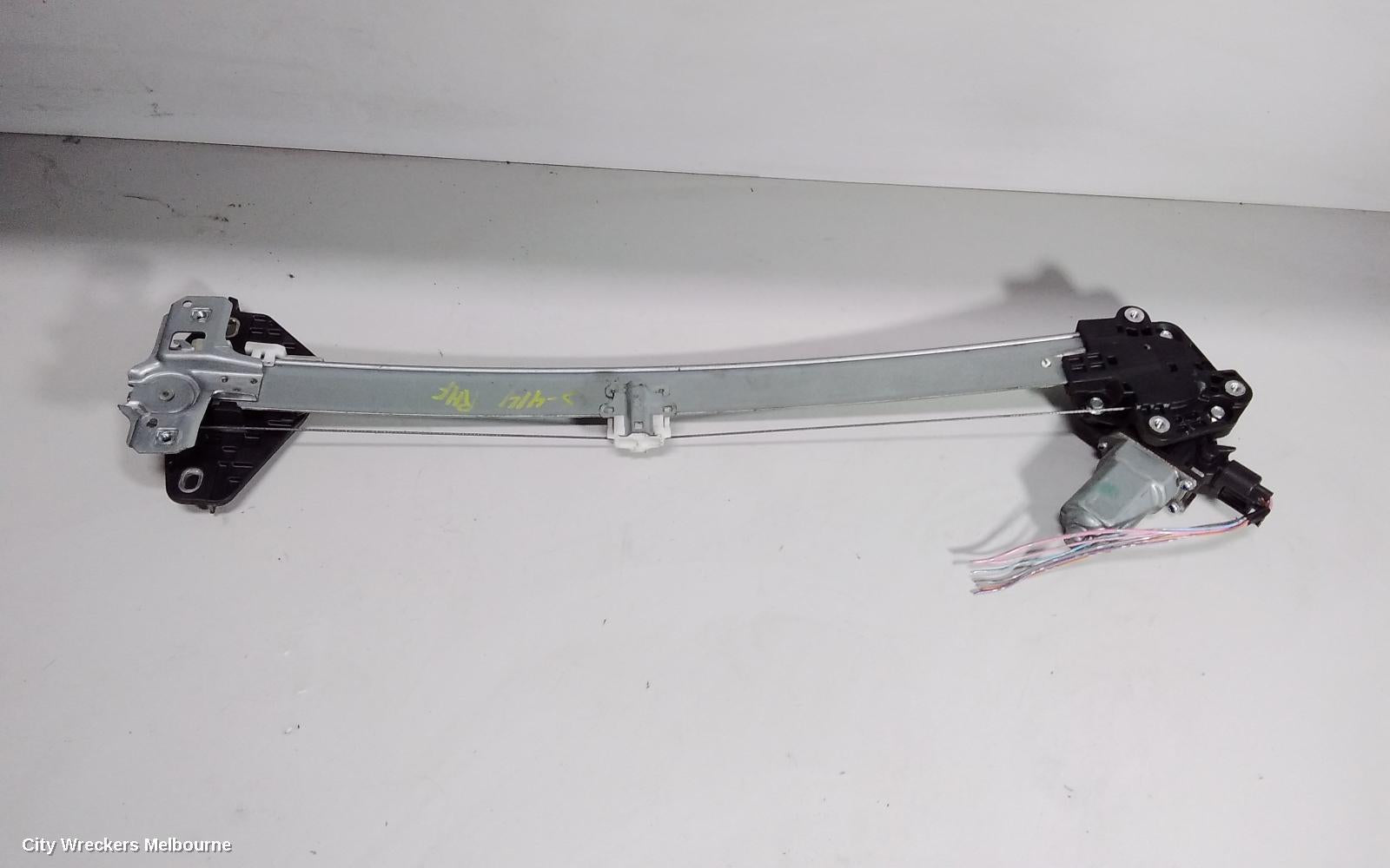 HONDA CRV RIGHT FRONT DOOR WINDOW, RE, 03/2007 - 10/2012 - Image 3