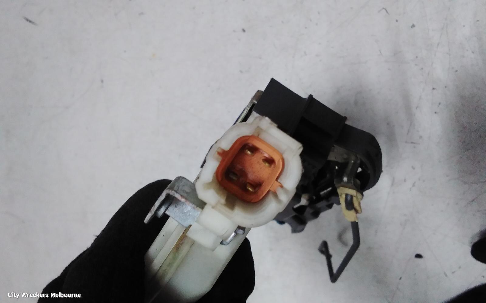 NISSAN ELGRAND DOOR/BOOT/GATE LOCK, RIGHT FRONT DOOR LOCK, E51, 05/2002 - 12/2010 - Image 3